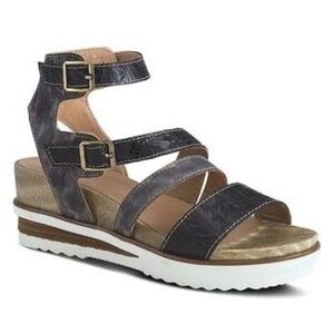 L'ARTISTE PLATFORM SANDAL Size 40 Color Black/Tan